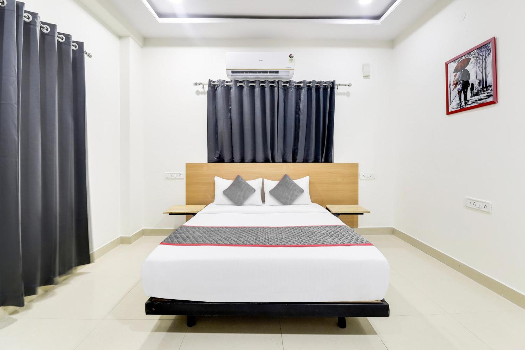Super Townhouse De Alphabet Hotel Kukatpally Nexus Mall Hyderabad Exterior photo